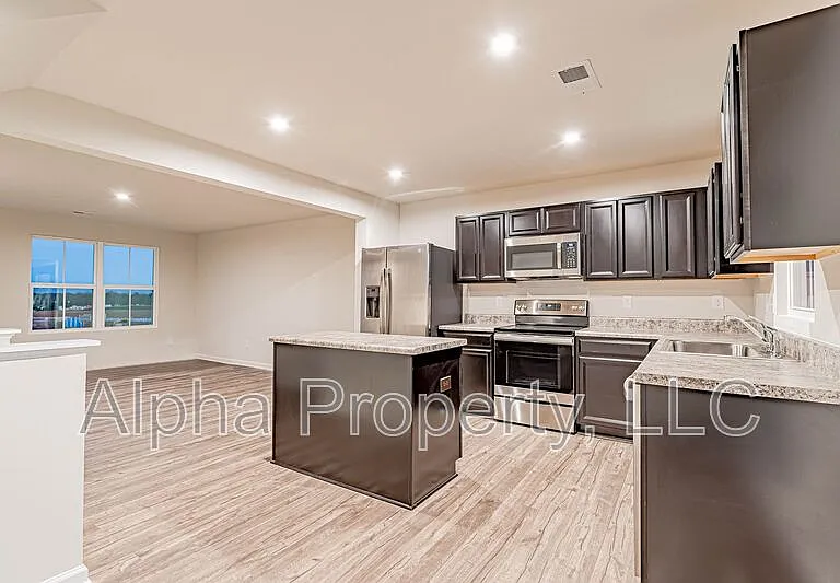 301 Parkridge Way — Photo 9