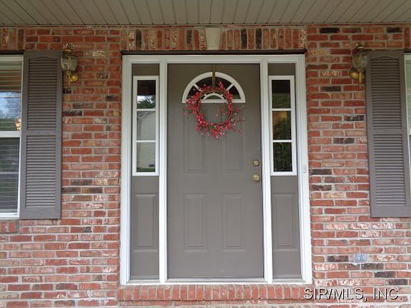 5th image of 20 Autumn Glen Dr