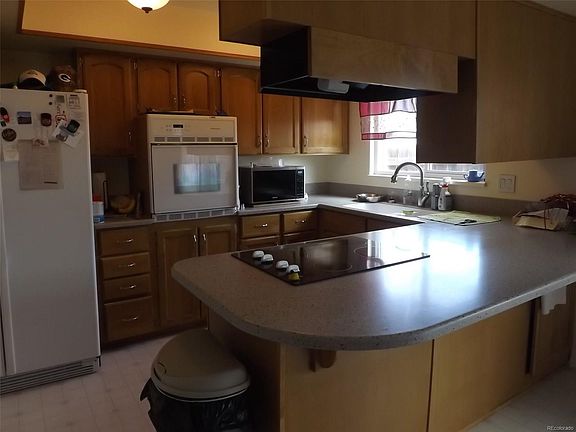 4th image of 1062 W 88th Ave