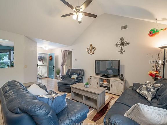 5th image of 72 Monticello Dr