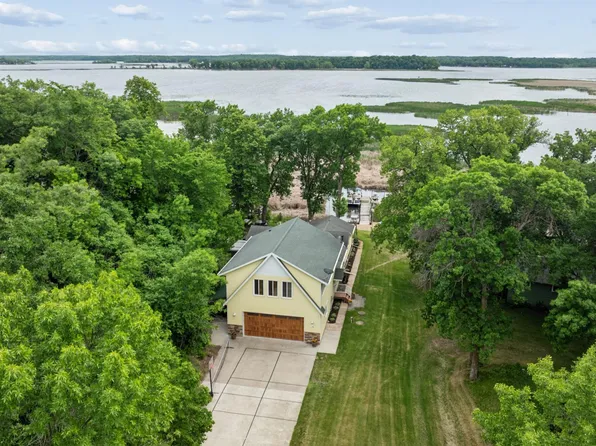 1465 Basswood Rd, South Haven, MN 55382