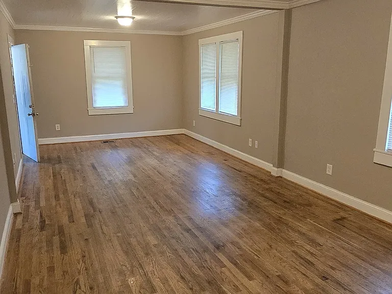 livingroom/ dining room