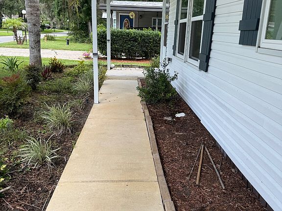 4th image of 37 Glen Falls Dr