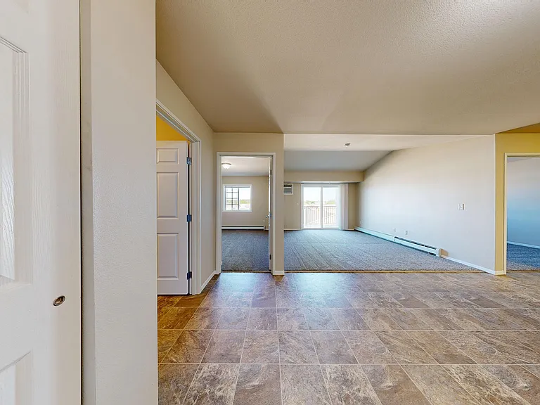 Lincoln Meadows Apartments — Photo 33