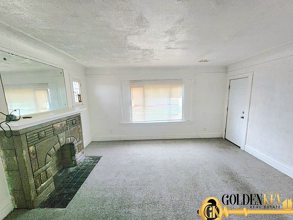4th image of 14613-14615 Mettetal Ave