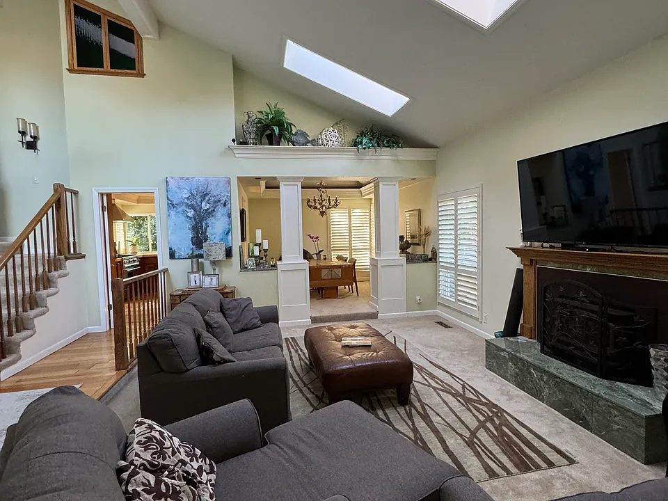 403 Jensen Ct