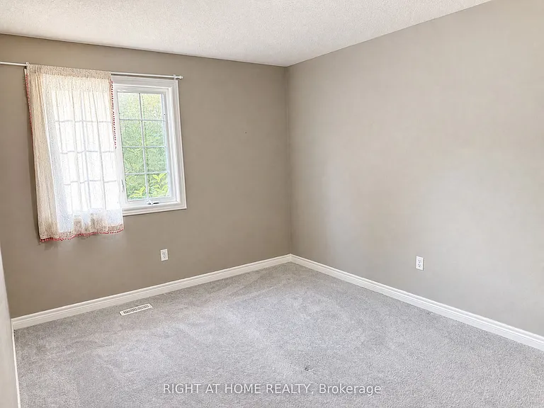 890 Guildwood Blvd — Photo 26