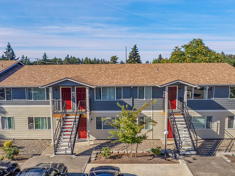 GRAND OAK APARTMENTS — Photo 15