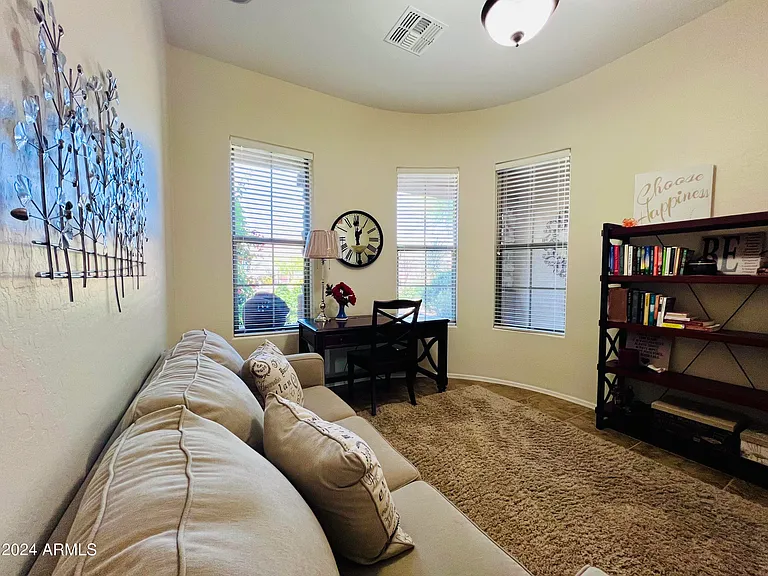 1653 W Ainsworth Dr — Photo 9
