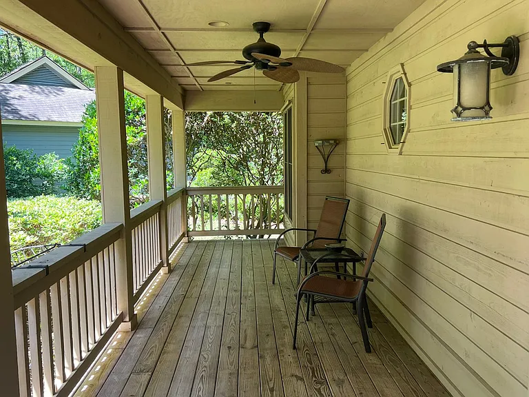 7 Golden Hind Dr — Photo 4