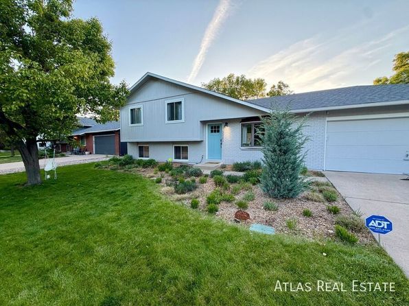 3243 Pepperwood Ln