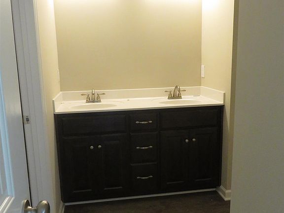4th image of 51 Shipley Dr Lot 3