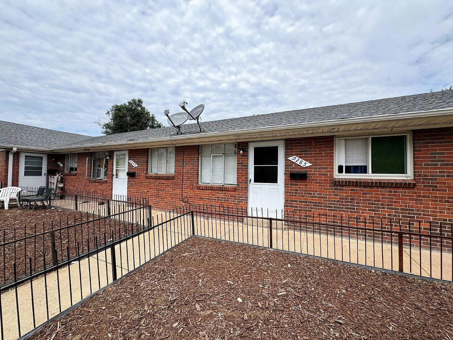 1 bed, 1.0 bath, 450 sqft, $995 — Photo 1
