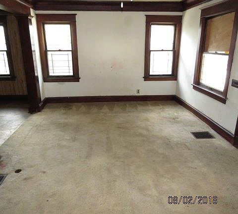 5th image of 3539 Askew Ave