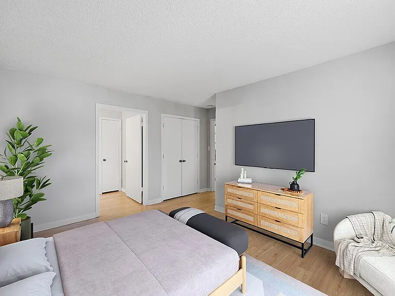 Greens of Pine Glen Apartments — Photo 9