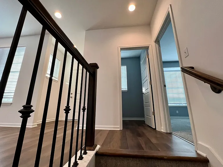 15845 Foster St — Photo 10