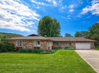 190 Cornforth Rd, La Crescent, MN 55947