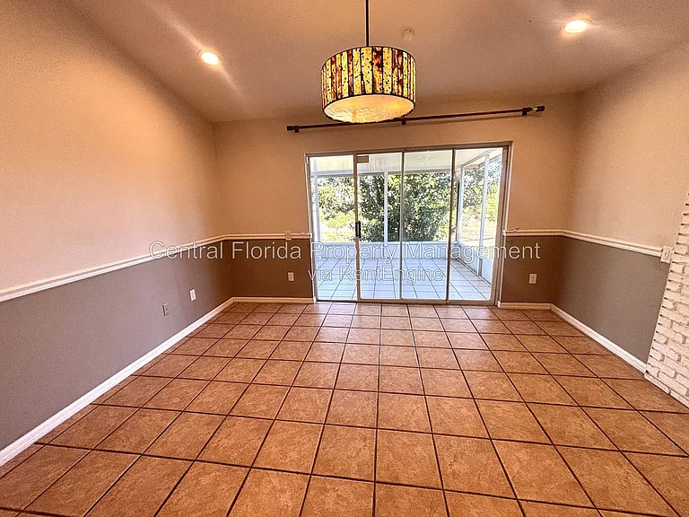 1935 Westpointe Cir — Photo 6