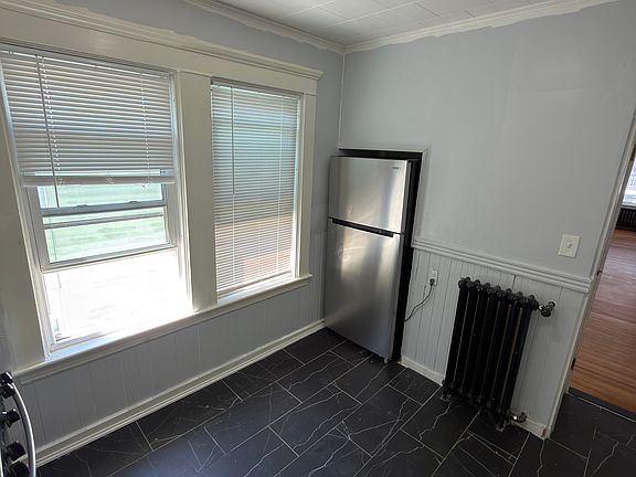 3rd image of 36-38 Dewolf St #2