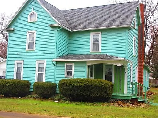 13 Fay St photo 1