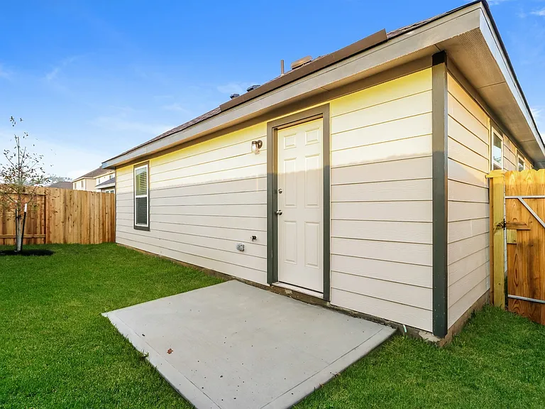 2166 Middle Ridge Dr — Photo 5