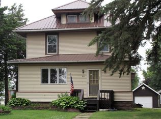 805 E Main St, Montezuma, IA 50171