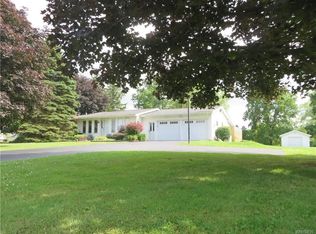 7972 Chestnut Ridge Rd, Gasport, NY 14067