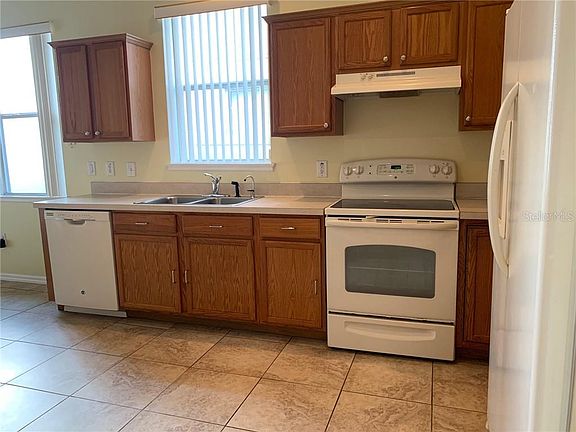 3rd image of 1360 Sun Meadow Dr