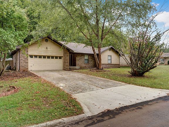 2nd image of 1854 S Westwood Avenue