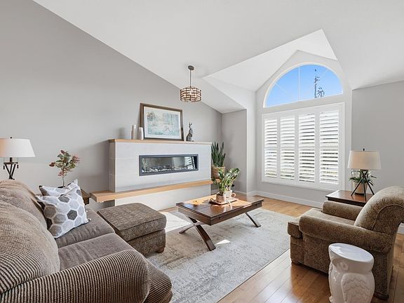 5th image of 16237 Northglen Pl