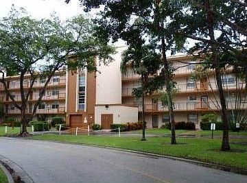 1st image of 24 Abbey Ln APT 104