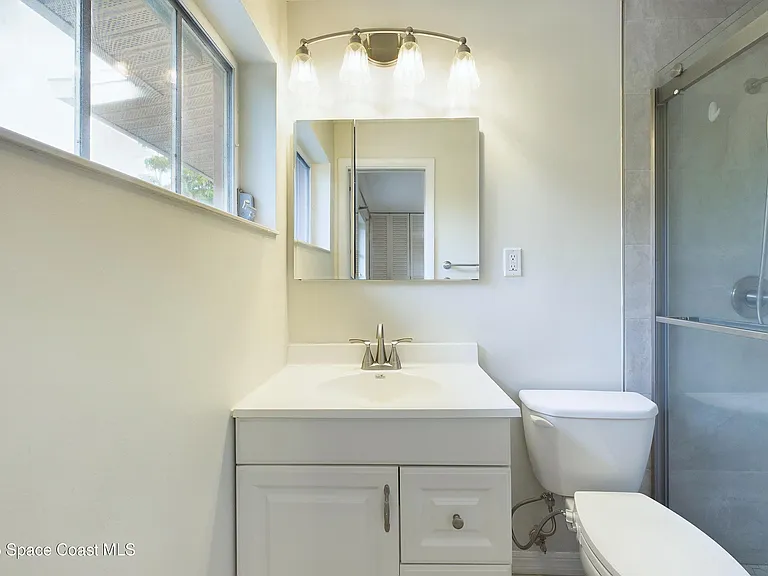 1202 Yacht Club Blvd — Photo 16