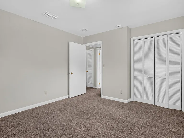 2618 Arlex Dr E — Photo 18