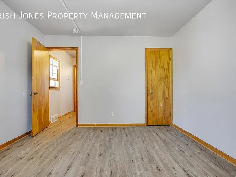 172 Main St — Photo 23