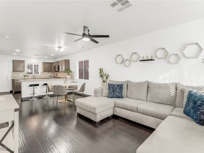 4271 Winter Cloud Ct, Sunrise Manor, NV, 89115