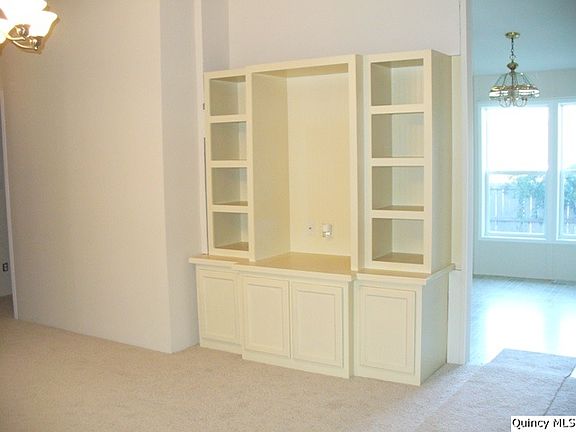 Home for Sale in Quincy, IL $49,500