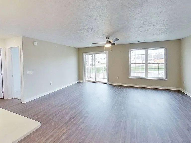 Meadowbrooke Apartment Homes — Photo 202