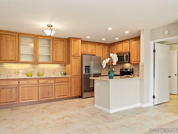 4th image of 12555 Oaks North Dr Unit 106