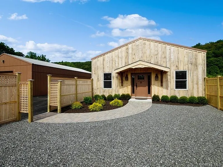 101 Duncan Rd — Photo 9