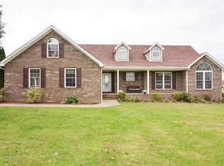 50 Cleo Ave, Lancaster, KY 40444