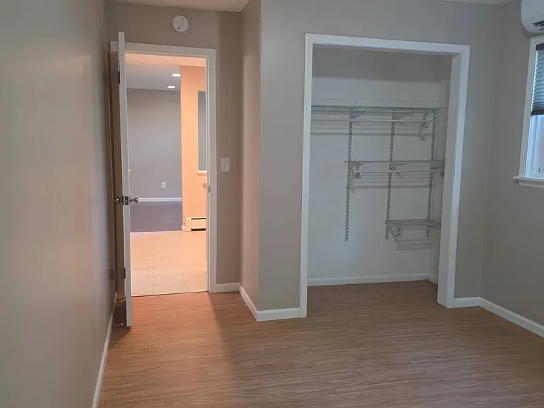 705 E 3rd St #3 — Photo 6