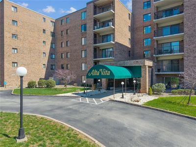 3 Alta Vita Dr APT 206, Greensburg, PA, 15601