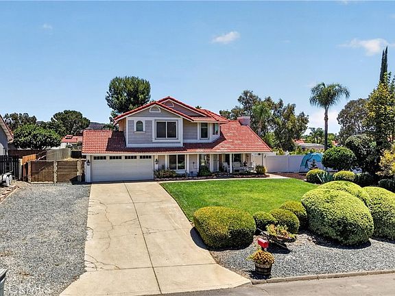 4th image of 34680 Jennifer Dr