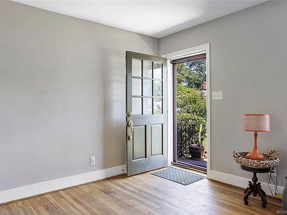 4th image of 1932 Lansing Ave
