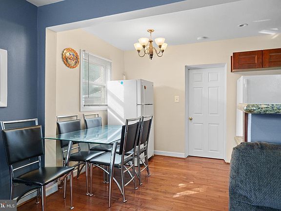 5th image of 1709 Langley Way
