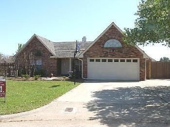 1st image of 3410 Buena Vista Cir
