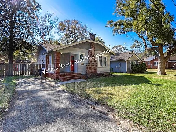 3rd image of 4560 Kerle St