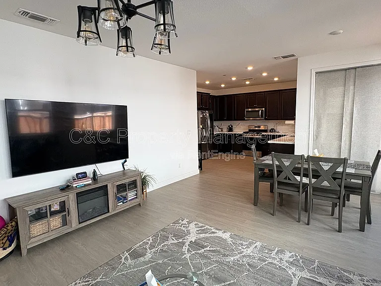1948 Orfanos Ranch Dr — Photo 1
