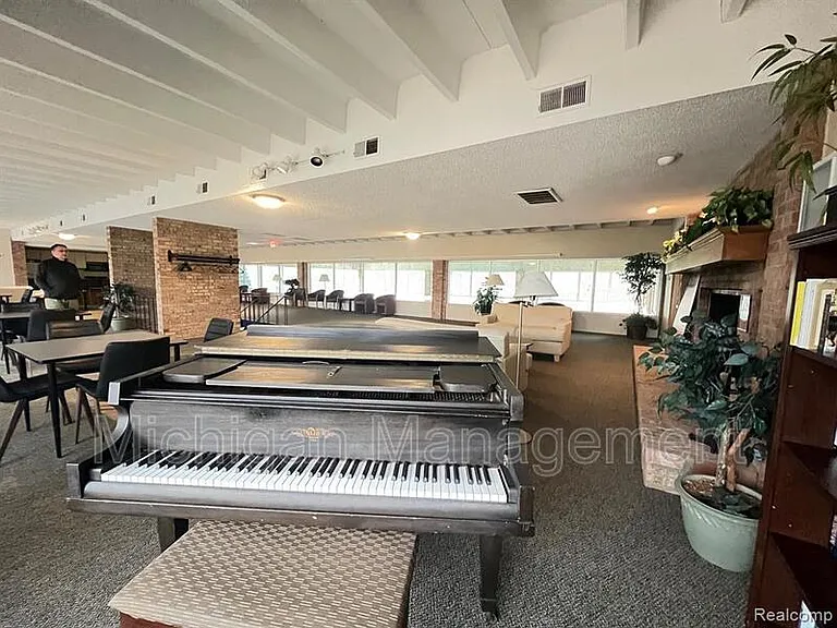 2152 Pauline Blvd #207 — Photo 27