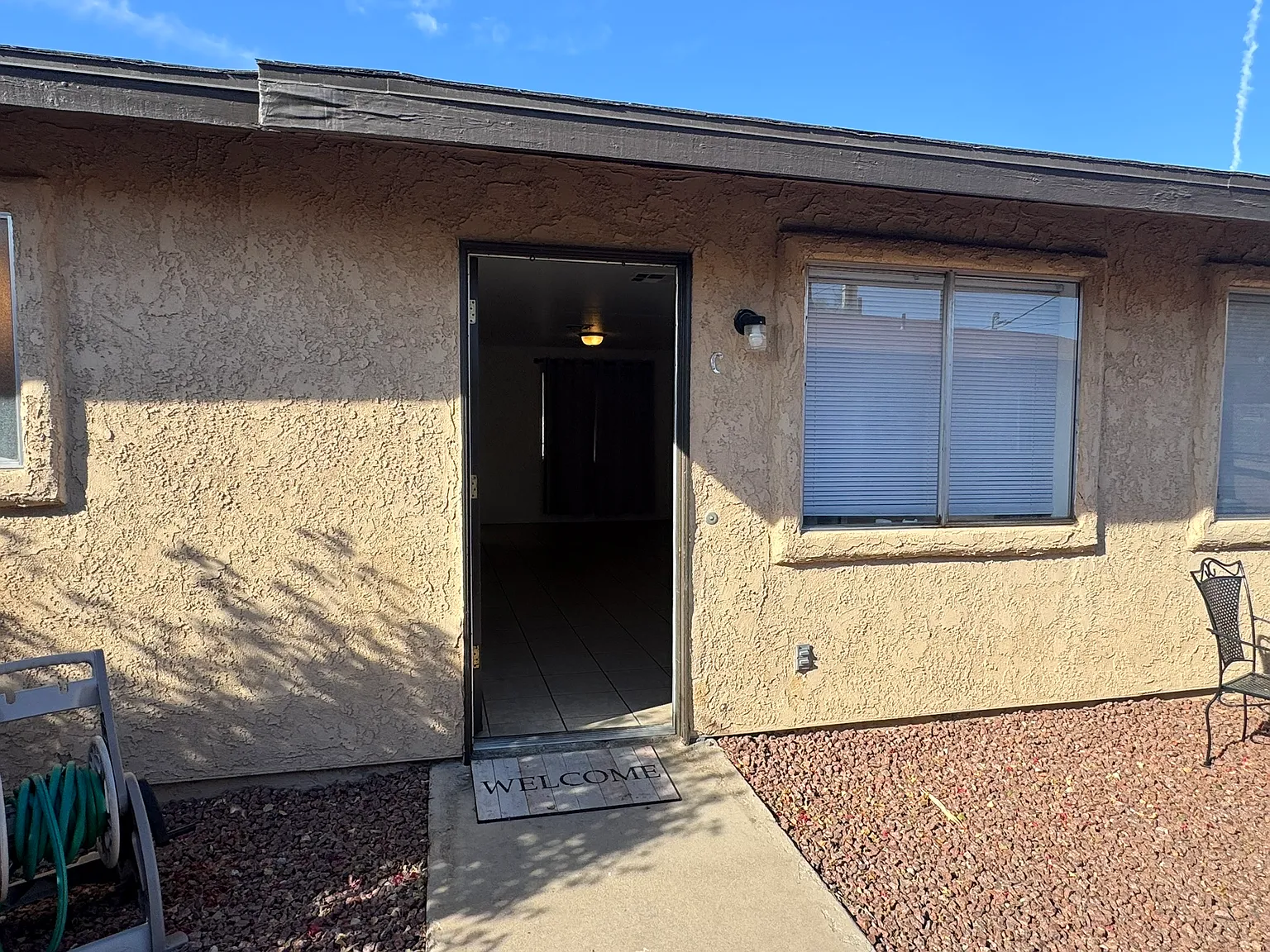 2 bed, 842 sqft, $1,200 — Photo 4